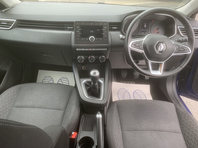 Renault 1.0 TCe Play Hatchback 5dr Petrol Manual Euro 6 (s/s) (100 ps)