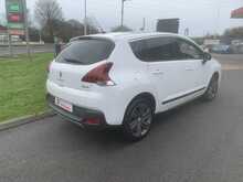 Peugeot 1.6 BlueHDi Allure SUV 5dr Diesel ETG Euro 6 (s/s) (120 ps)