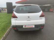 Peugeot 1.6 BlueHDi Allure SUV 5dr Diesel ETG Euro 6 (s/s) (120 ps)