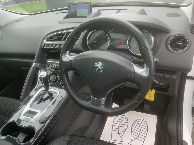 Peugeot 1.6 BlueHDi Allure SUV 5dr Diesel ETG Euro 6 (s/s) (120 ps)