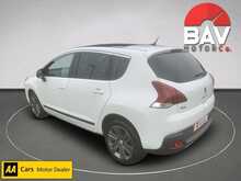 Peugeot 1.6 BlueHDi Allure SUV 5dr Diesel ETG Euro 6 (s/s) (120 ps)