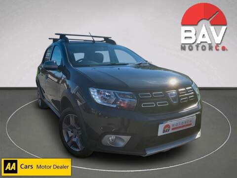 Dacia 0.9 TCe Laureate Hatchback 5dr Petrol Manual Euro 6 (s/s) (90 ps)