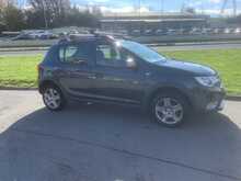 Dacia 0.9 TCe Laureate Hatchback 5dr Petrol Manual Euro 6 (s/s) (90 ps)