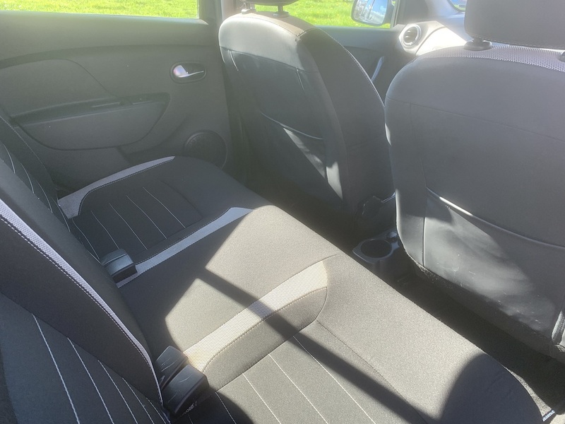 Dacia 0.9 TCe Laureate Hatchback 5dr Petrol Manual Euro 6 (s/s) (90 ps)