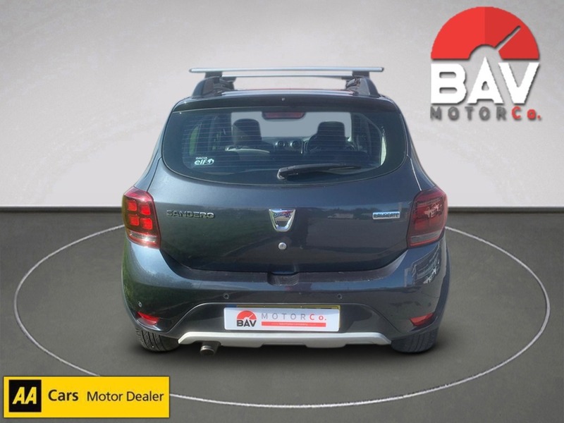 Dacia 0.9 TCe Laureate Hatchback 5dr Petrol Manual Euro 6 (s/s) (90 ps)