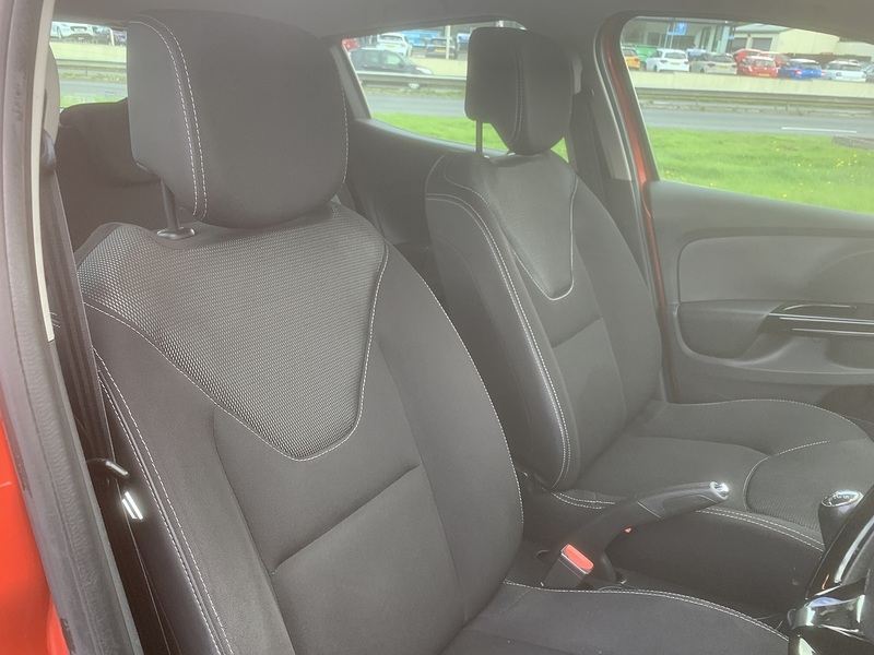 Renault 1.5 dCi Dynamique MediaNav Hatchback 5dr Diesel Manual Euro 5 (s/s) (90 ps)