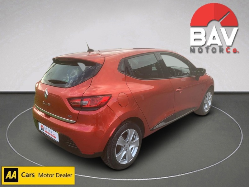 Renault 1.5 dCi Dynamique MediaNav Hatchback 5dr Diesel Manual Euro 5 (s/s) (90 ps)