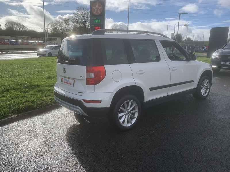 Skoda 1.6 TDI GreenLine II SE Outdoor 5dr Diesel Manual Euro 5 (s/s) (105 ps)