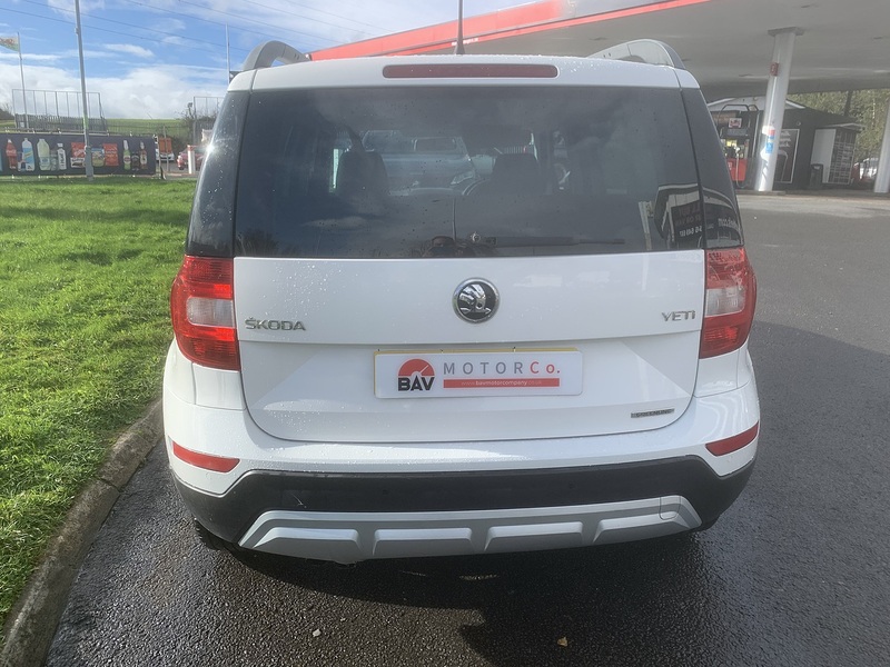 Skoda 1.6 TDI GreenLine II SE Outdoor 5dr Diesel Manual Euro 5 (s/s) (105 ps)