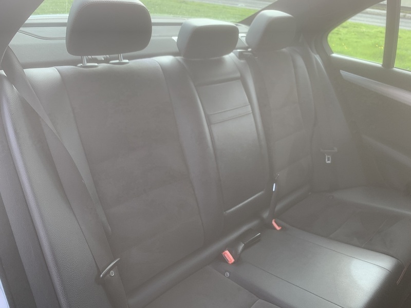 Mercedes-Benz 2.1 C220 CDI BlueEfficiency AMG Sport Plus Saloon 4dr Diesel Manual Euro 5 (s/s) (170 ps)