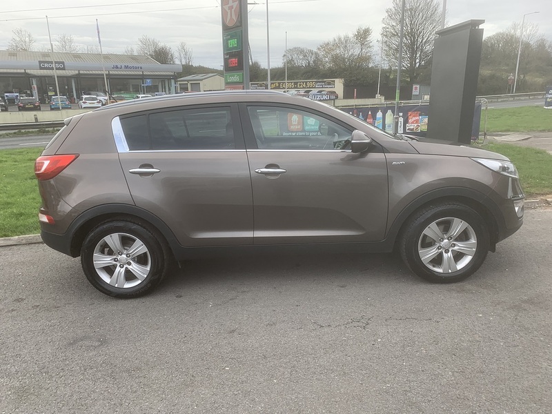Kia 2.0 CRDi KX-2 SUV 5dr Diesel Manual AWD Euro 5 (134 bhp)