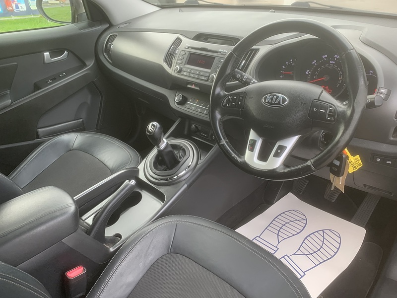 Kia 2.0 CRDi KX-2 SUV 5dr Diesel Manual AWD Euro 5 (134 bhp)