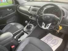 Kia 2.0 CRDi KX-2 SUV 5dr Diesel Manual AWD Euro 5 (134 bhp)
