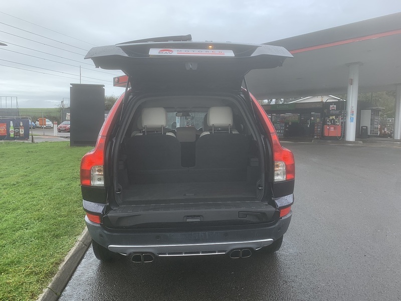 Volvo 2.4 D5 R-Design SE SUV 5dr Diesel Geartronic AWD (224 g/km, 182 bhp)