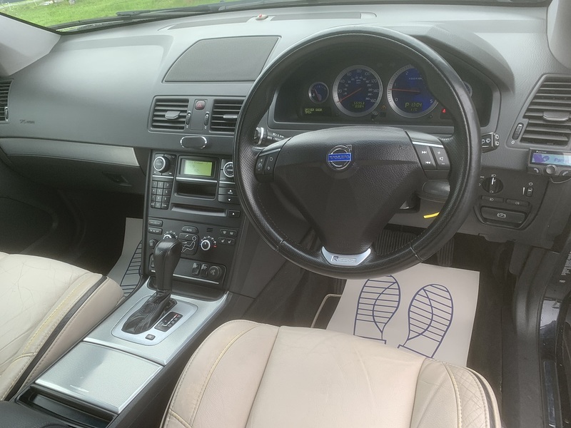 Volvo 2.4 D5 R-Design SE SUV 5dr Diesel Geartronic AWD (224 g/km, 182 bhp)