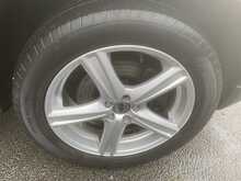 Volvo 2.4 D5 R-Design SE SUV 5dr Diesel Geartronic AWD (224 g/km, 182 bhp)