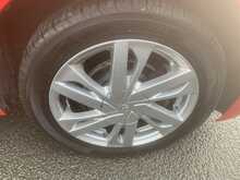 Toyota 1.0 VVT-i x-pression x-wave 5dr Petrol Manual Euro 5 Euro 5 (68 ps)