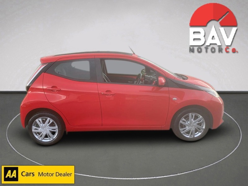 Toyota 1.0 VVT-i x-pression x-wave 5dr Petrol Manual Euro 5 Euro 5 (68 ps)