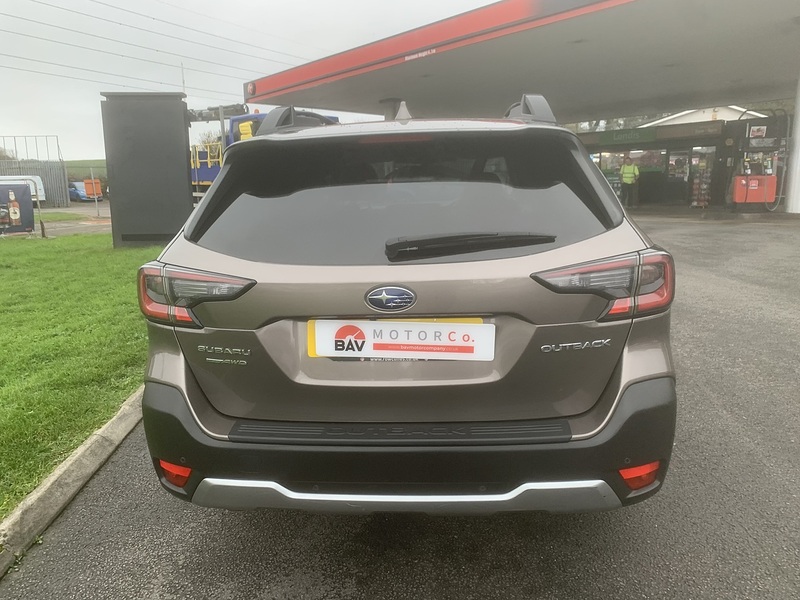 Subaru 2.5i Limited Estate 5dr Petrol Lineartronic 4WD Euro 6 (s/s) (169 ps)