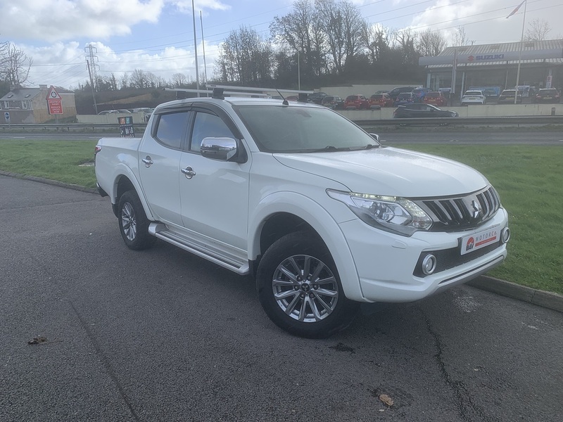 Mitsubishi 2.4 DI-D DC Barbarian Pickup Double Cab 4dr Diesel Auto 4WD Euro 6 (178 ps)