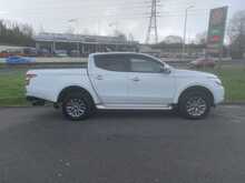 Mitsubishi 2.4 DI-D DC Barbarian Pickup Double Cab 4dr Diesel Auto 4WD Euro 6 (178 ps)