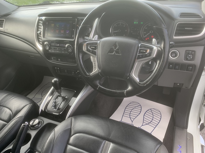 Mitsubishi 2.4 DI-D DC Barbarian Pickup Double Cab 4dr Diesel Auto 4WD Euro 6 (178 ps)