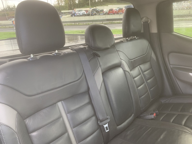 Mitsubishi 2.4 DI-D DC Barbarian Pickup Double Cab 4dr Diesel Auto 4WD Euro 6 (178 ps)