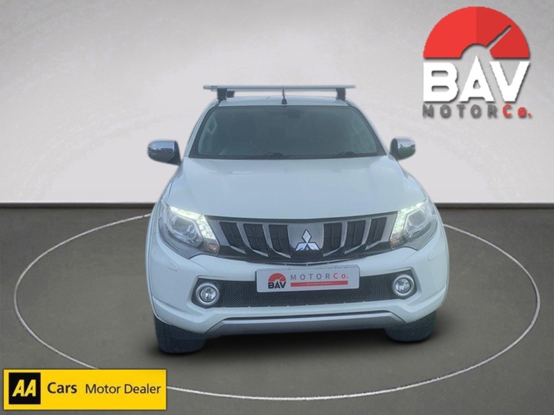 Mitsubishi 2.4 DI-D DC Barbarian Pickup Double Cab 4dr Diesel Auto 4WD Euro 6 (178 ps)