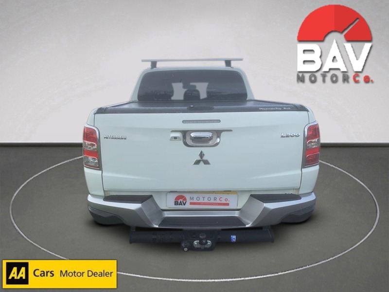 Mitsubishi 2.4 DI-D DC Barbarian Pickup Double Cab 4dr Diesel Auto 4WD Euro 6 (178 ps)