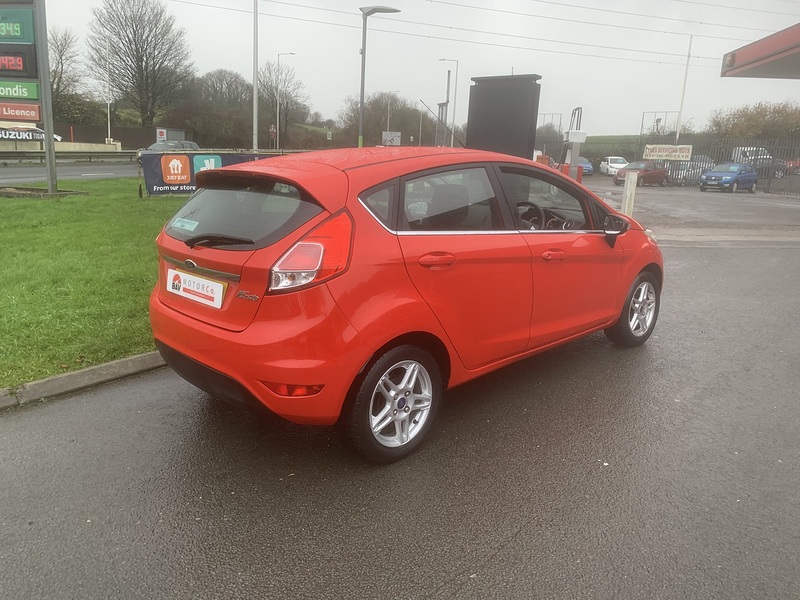 Ford 1.25 Zetec Hatchback 5dr Petrol Manual Euro 5 (82 ps)