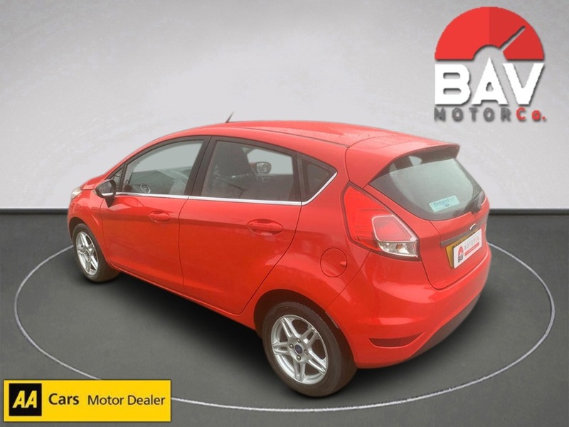 Ford 1.25 Zetec Hatchback 5dr Petrol Manual Euro 5 (82 ps)