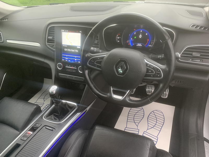 Renault 1.5 dCi Signature Nav Hatchback 5dr Diesel Manual Euro 6 (s/s) (110 ps)