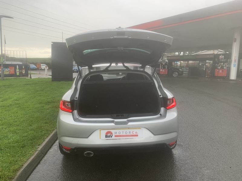 Renault 1.5 dCi Signature Nav Hatchback 5dr Diesel Manual Euro 6 (s/s) (110 ps)