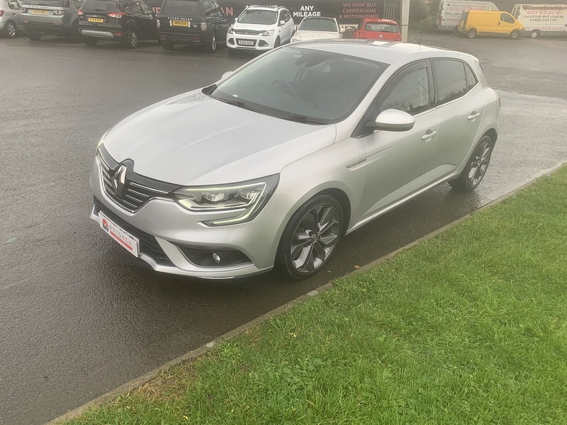 Renault 1.5 dCi Signature Nav Hatchback 5dr Diesel Manual Euro 6 (s/s) (110 ps)