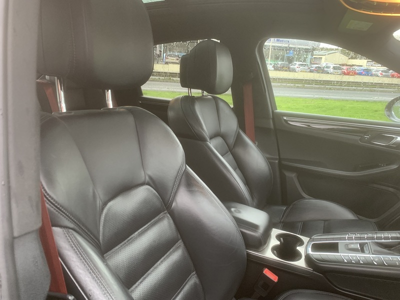 Porsche 3.0 TD V6 S SUV 5dr Diesel PDK 4WD Euro 6 (s/s) (258 ps)