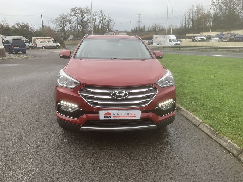 Hyundai 2.2 CRDi Blue Drive Premium SUV 5dr Diesel Manual 4WD Euro 6 (s/s) (7 Seat) (200 ps)