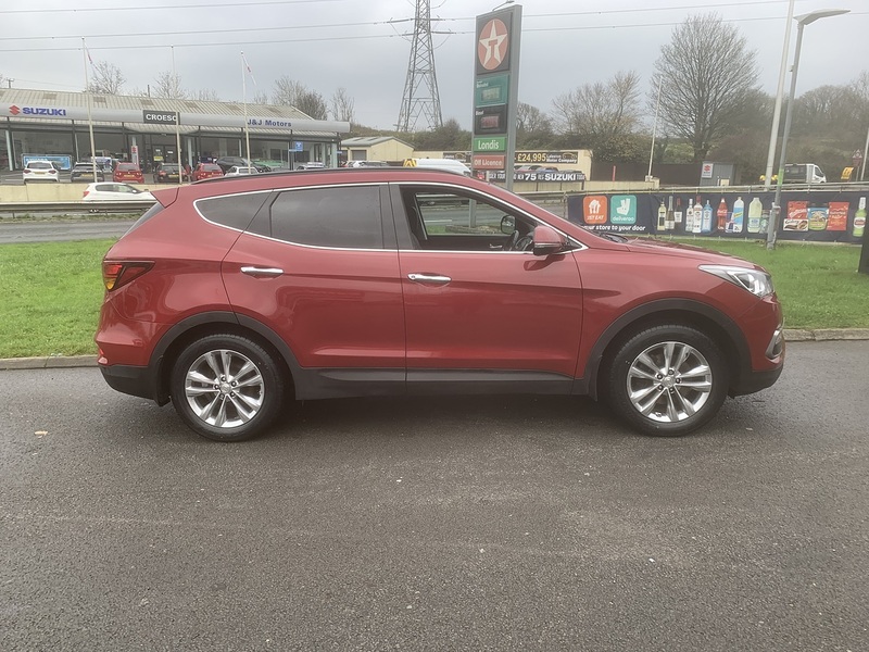 Hyundai 2.2 CRDi Blue Drive Premium SUV 5dr Diesel Manual 4WD Euro 6 (s/s) (7 Seat) (200 ps)