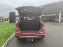 Hyundai 2.2 CRDi Blue Drive Premium SUV 5dr Diesel Manual 4WD Euro 6 (s/s) (7 Seat) (200 ps)