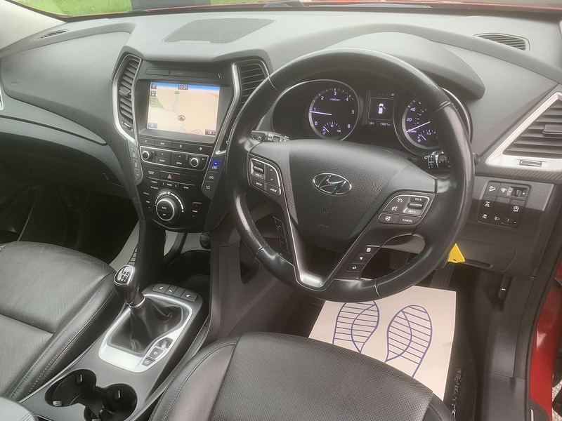 Hyundai 2.2 CRDi Blue Drive Premium SUV 5dr Diesel Manual 4WD Euro 6 (s/s) (7 Seat) (200 ps)