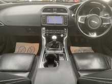 Jaguar 2.0d R-Sport Saloon 4dr Diesel Manual Euro 6 (s/s) (163 ps)