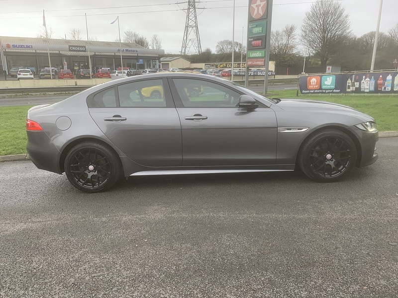 Jaguar 2.0d R-Sport Saloon 4dr Diesel Manual Euro 6 (s/s) (163 ps)