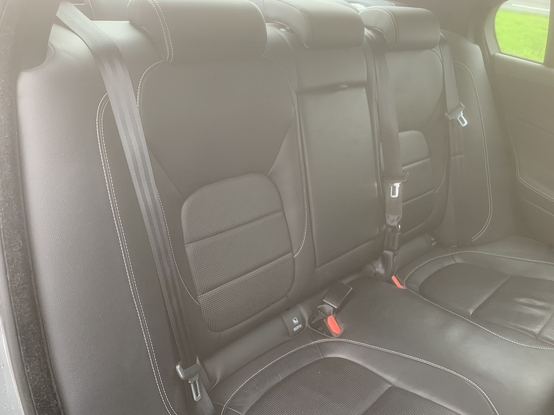 Jaguar 2.0d R-Sport Saloon 4dr Diesel Manual Euro 6 (s/s) (163 ps)