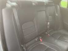 Jaguar 2.0d R-Sport Saloon 4dr Diesel Manual Euro 6 (s/s) (163 ps)