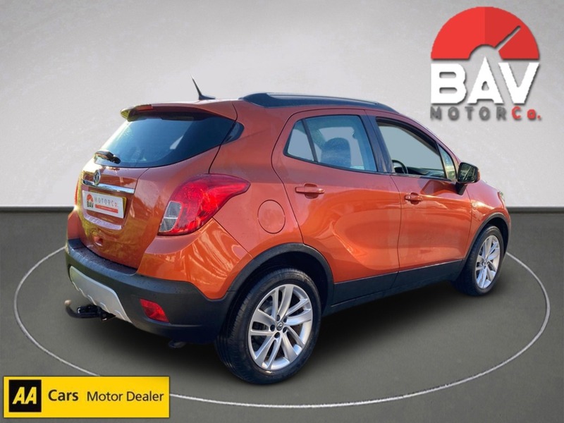 Vauxhall 1.6i Tech Line SUV 5dr Petrol Manual 2WD Euro 6 (s/s) (115 ps)