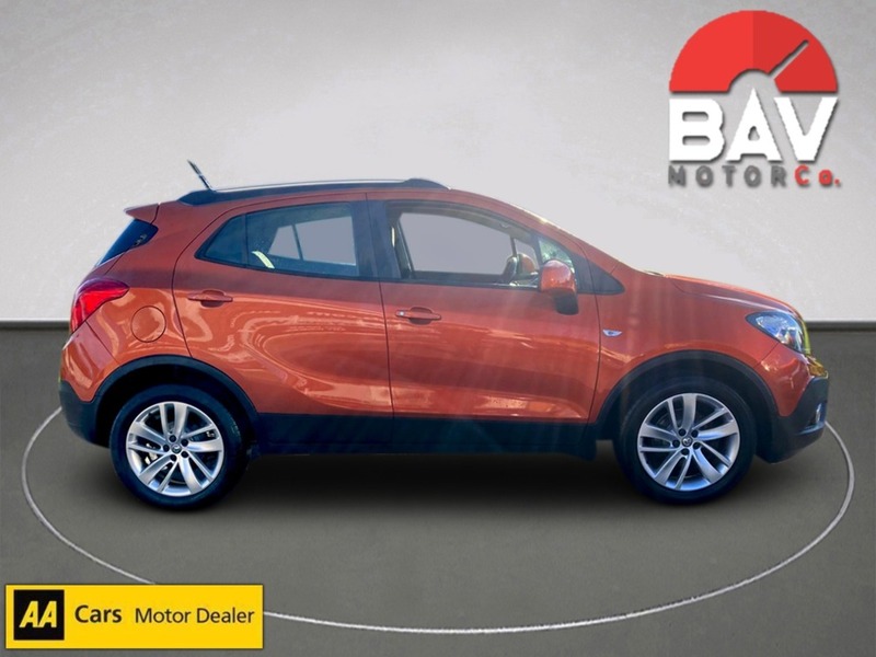 Vauxhall 1.6i Tech Line SUV 5dr Petrol Manual 2WD Euro 6 (s/s) (115 ps)