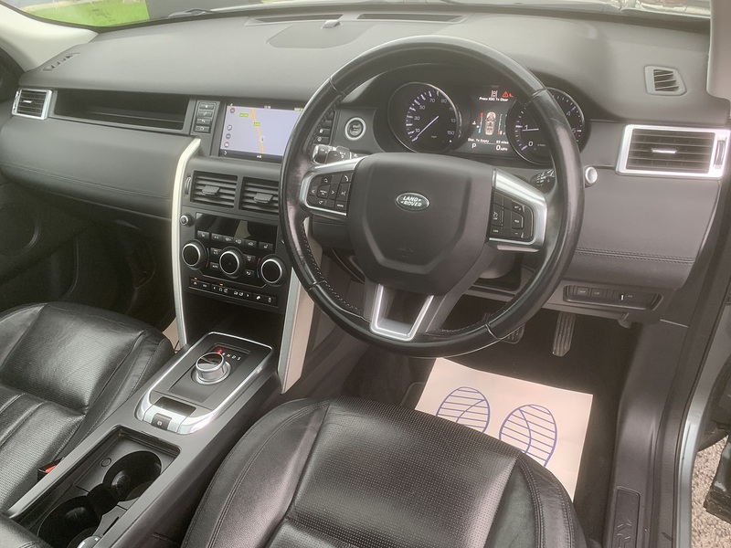 Land Rover 2.0 TD4 HSE Black SUV 5dr Diesel Auto 4WD Euro 6 (s/s) (180 ps)