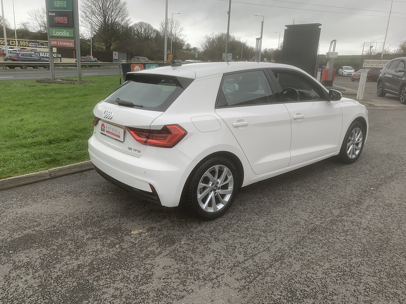 Audi 1.5 TFSI 35 Sport Sportback 5dr Petrol Manual Euro 6 (s/s) (150 ps)