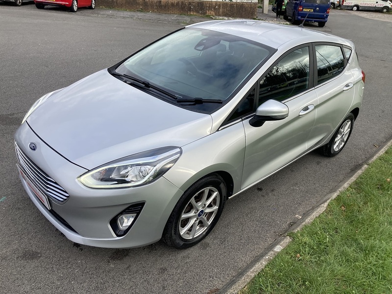 Ford 1.0T EcoBoost Zetec Hatchback 5dr Petrol Manual Euro 6 (s/s) (100 ps)