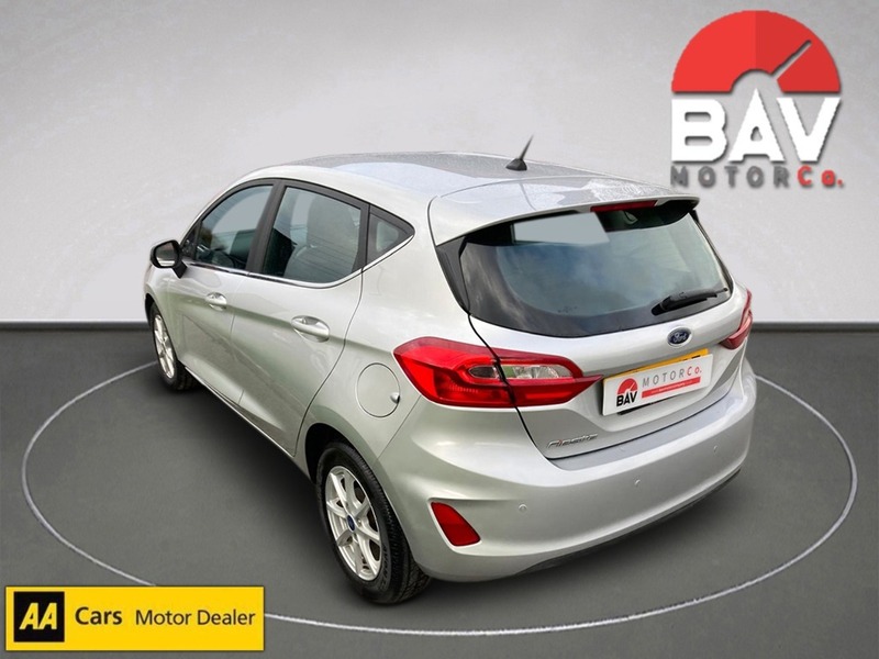 Ford 1.0T EcoBoost Zetec Hatchback 5dr Petrol Manual Euro 6 (s/s) (100 ps)