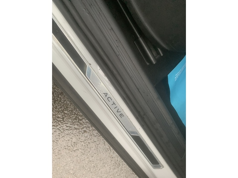 Volkswagen 1.0 TSI Active SUV 5dr Petrol Manual Euro 6 (s/s) (95 ps)